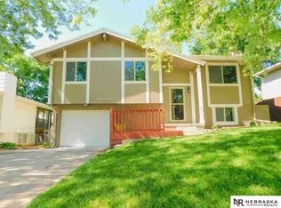 3306 Granada Pkwy, Bellevue, NE 68123