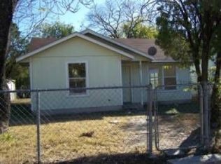 222 Sharmain Pl, San Antonio, TX 78221
