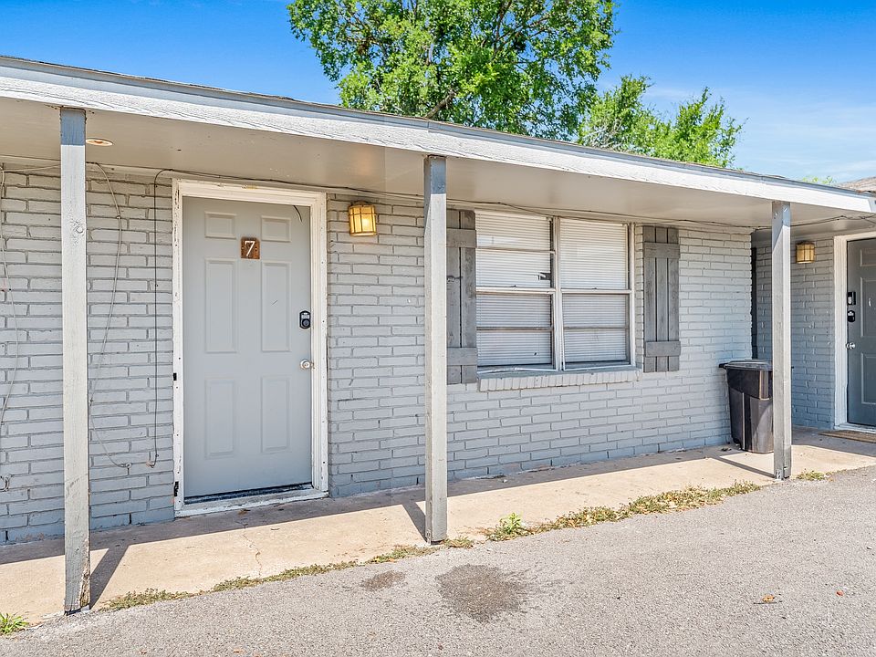 1st image of 500 E Craven Ave #11407742