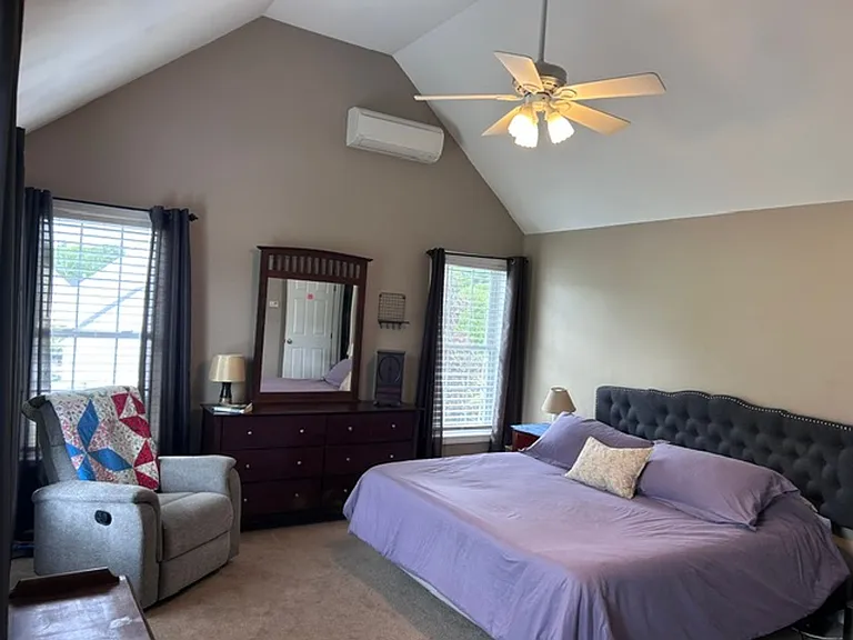 9 Stephen Dr — Photo 27