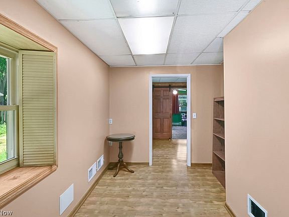 3rd image of 41 Gaylord Dr