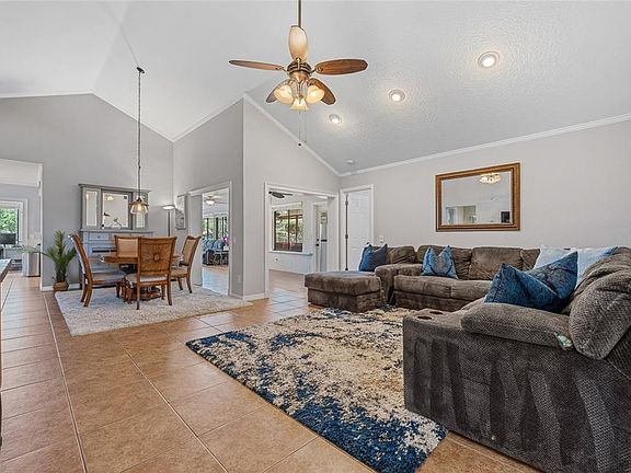 4th image of 6349 Parson Brown Dr