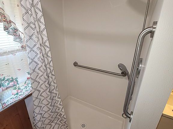 5th image of 15388 Bayside Dr