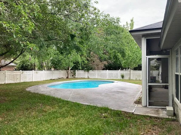 23954 Flora Parke Blvd, Fernandina Beach, FL 32034