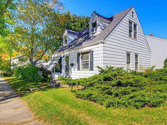 22nd image of 8400 W Auer AVENUE