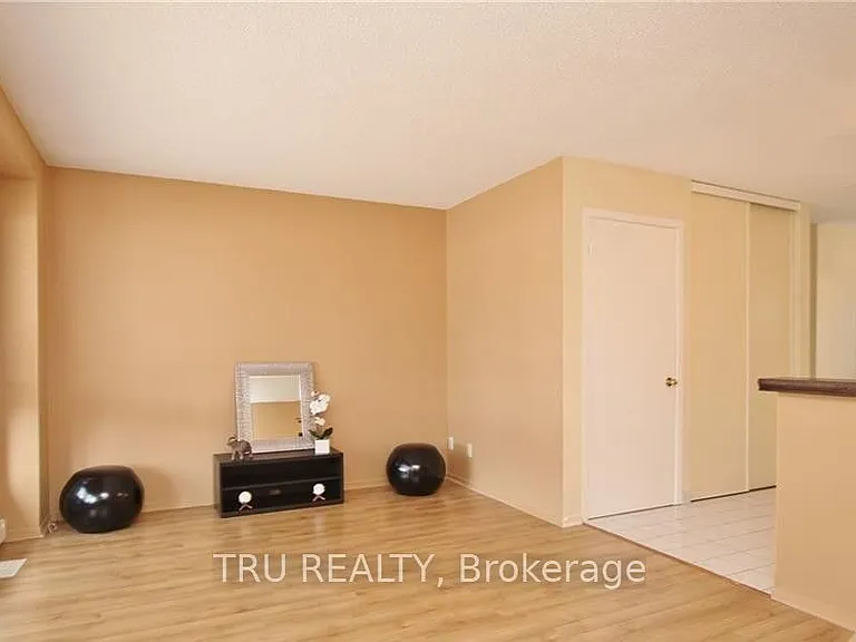 302 Craig Henry Dr #B — Photo 7