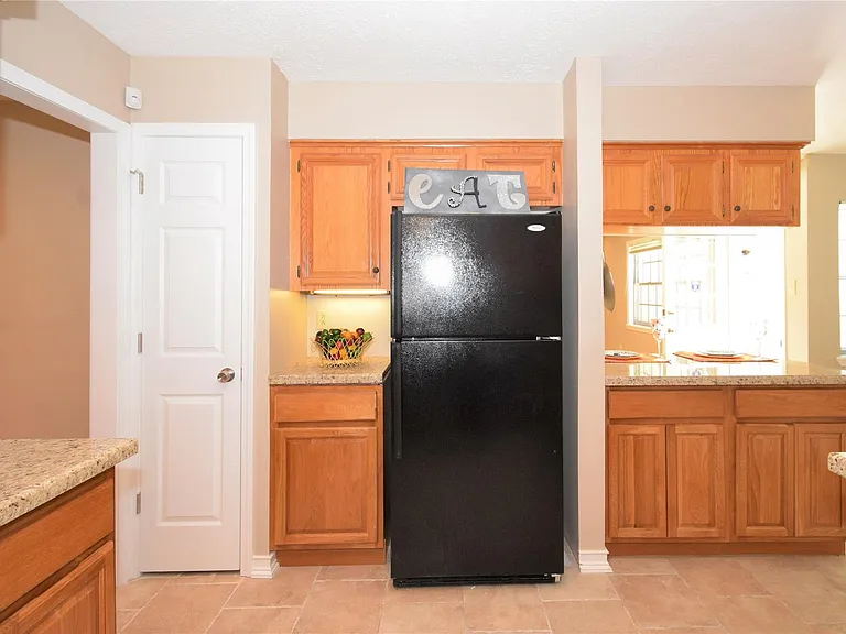 6011 Arboles Dr — Photo 11