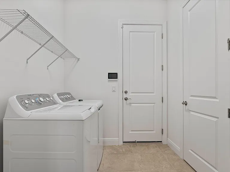 5409 Santa Rosa Ln — Photo 29