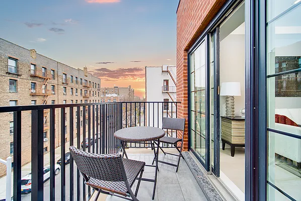 Sold by Bouklis Group | media 4