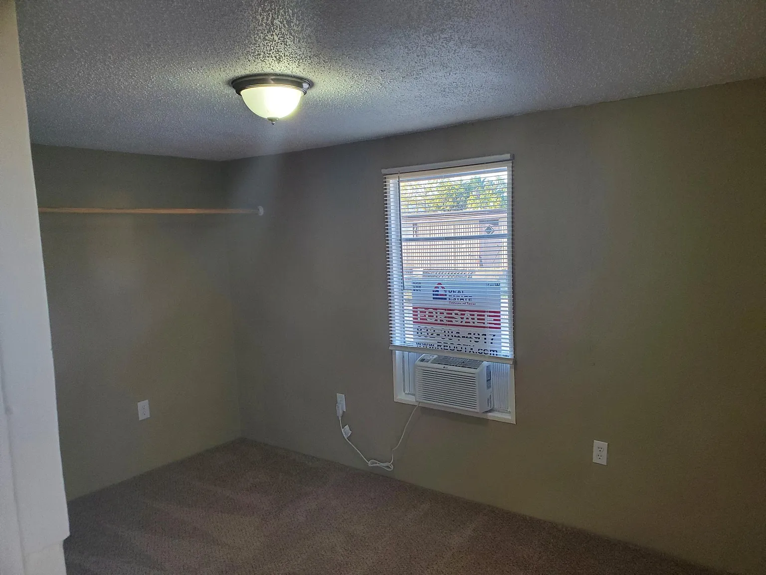 3 bed, 800 sqft, $1,150 — Photo 4