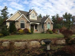 222 Perry Hill Rd, Acushnet, MA 02743
