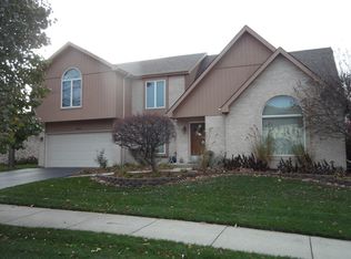 16718 Anne Marie Dr, Tinley Park, IL 60477