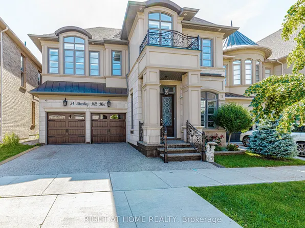 54 Threshing Mill Blvd, Oakville, ON L6H 0V6
