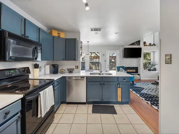 3987 Fernando Dr, Euless, TX 76040
