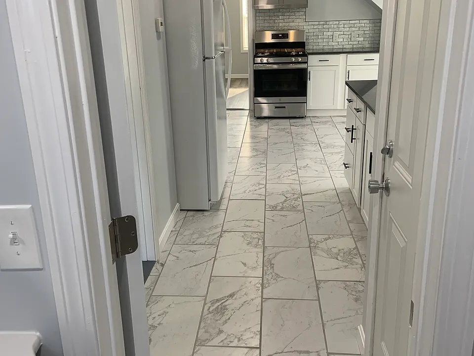 81 Bristol Ave #3
