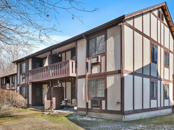 578 Swanson Crescent #578, Milford, CT 06461