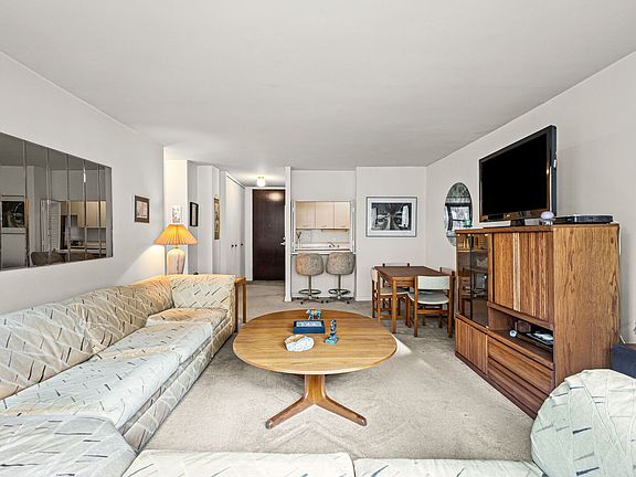 5th image of 535 N Michigan Ave APT 2403