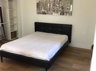 6223 Zelzah Ave, Encino, CA 91316