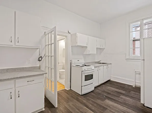 260 1/2 Dalhousie St #6, Ottawa, ON K1N 7E4