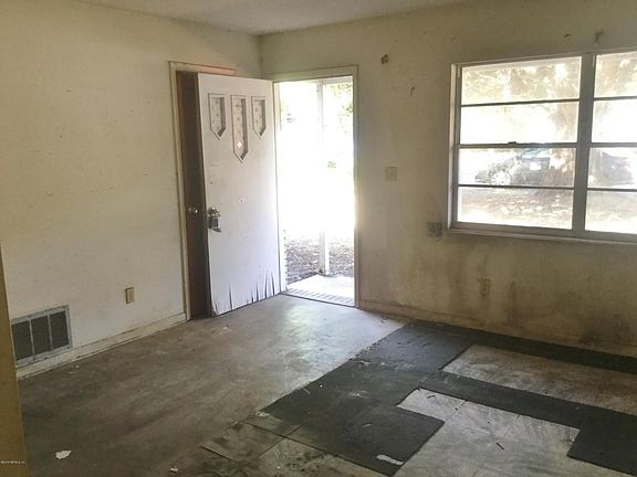 3rd image of 2117 President St