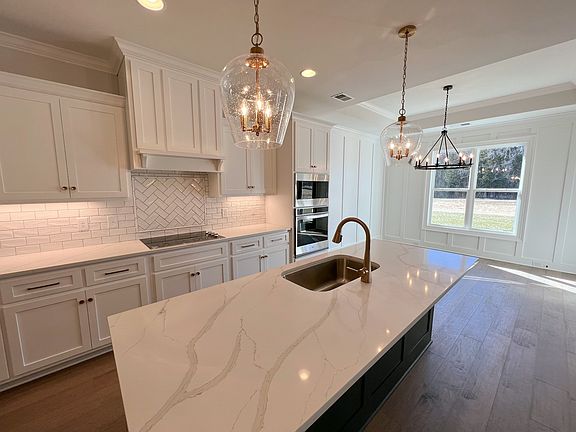 5th image of 2445 N Commerce Rd Lot 8