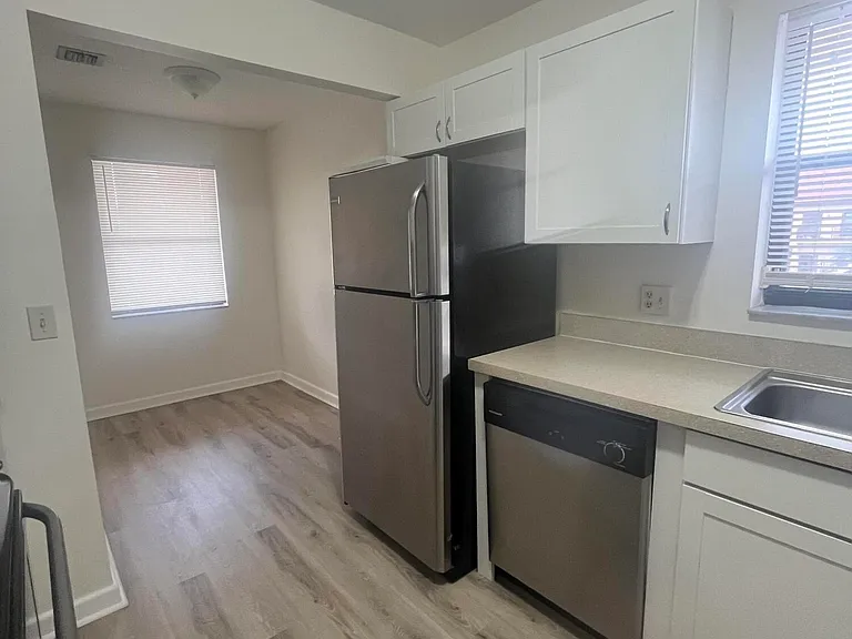 5975 Forest Hill Blvd #201 — Photo 4