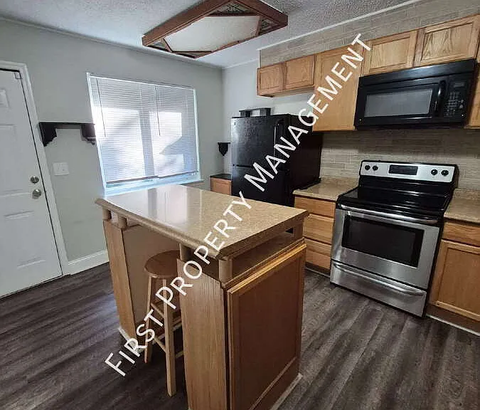4603 Plaza Hills Ln #A — Photo 7