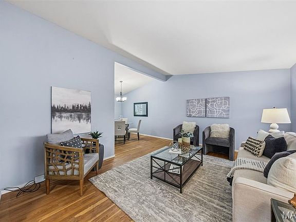 4th image of 3155 Parker Rd