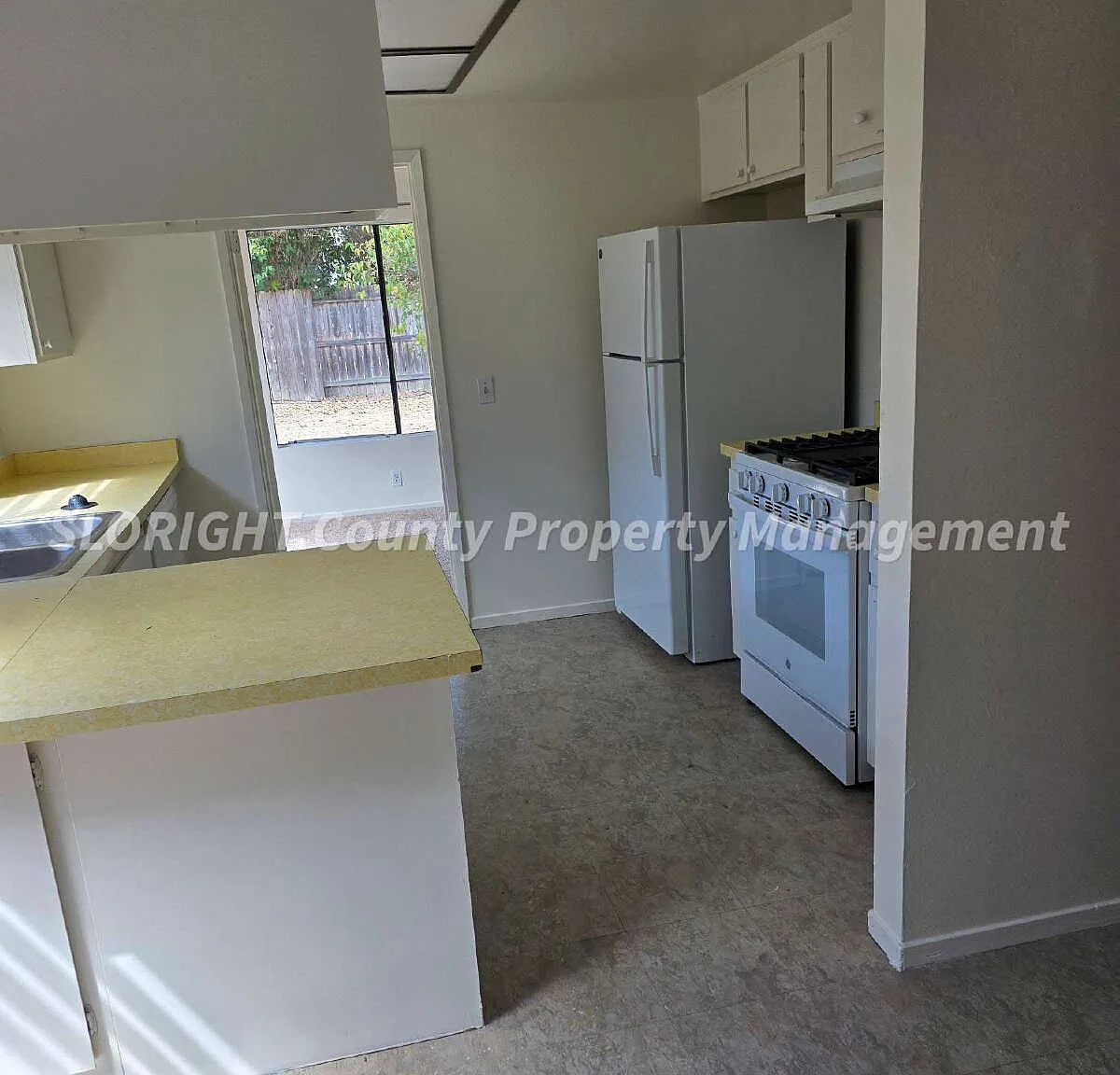 3 bed, 2.0 bath, 1196 sqft, $3,600 — Photo 3
