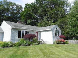 40 Wedgewood Pl, Bridgeport, CT 06606