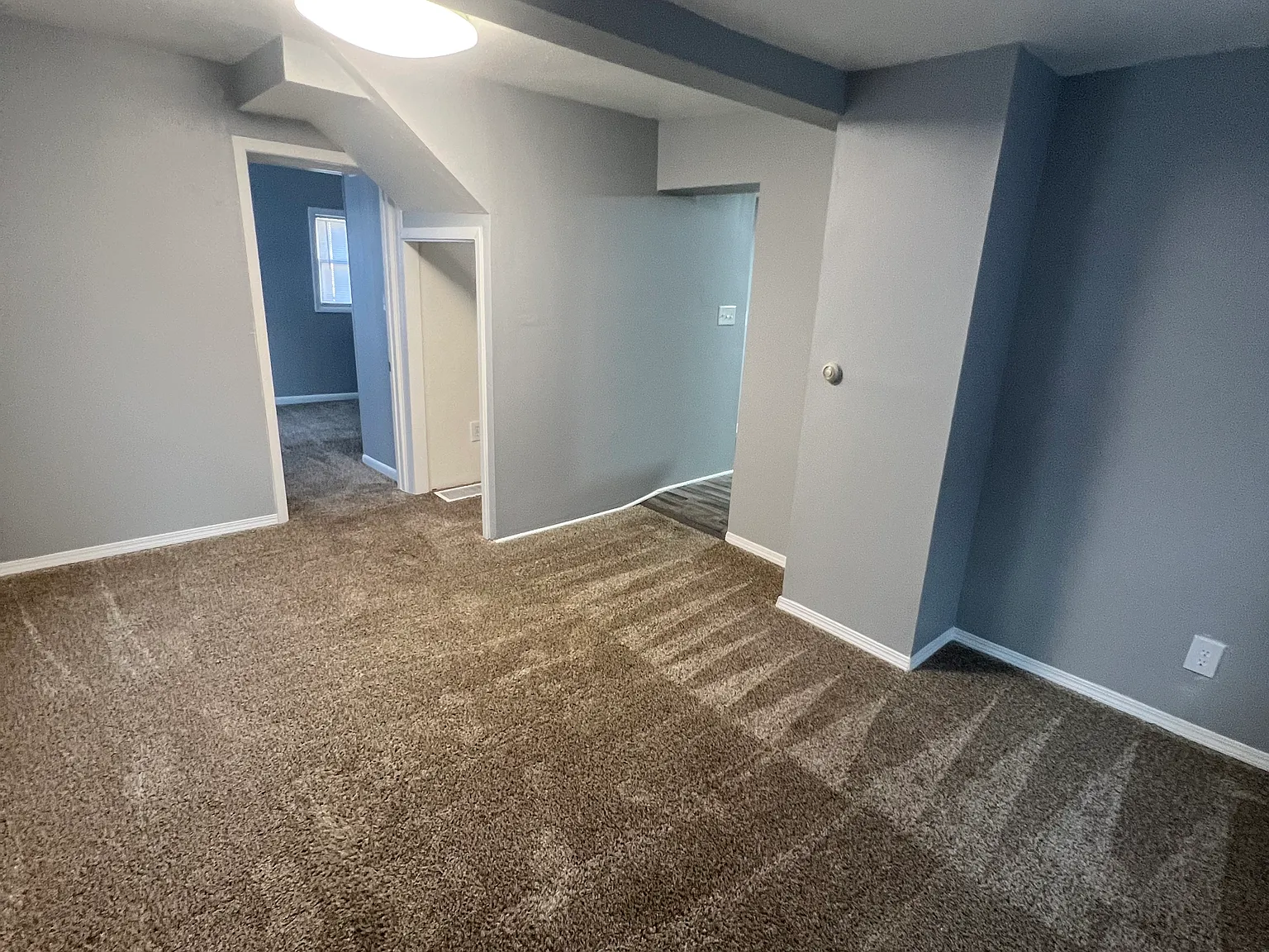 2 bed, 1013 sqft, $1,200 — Photo 4