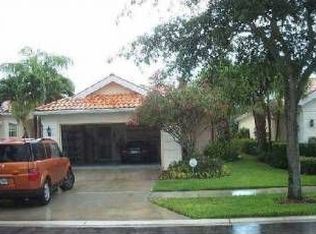 2066 Valencia Dr, Delray Beach, FL 33445