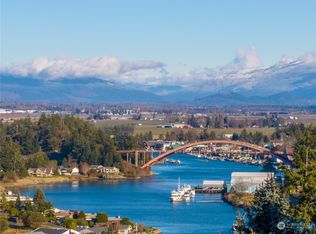 580 Klamath Dr, La Conner, WA 98257