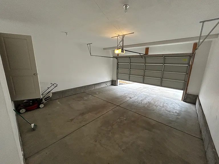 1618 W Quailhill Rd — Photo 27