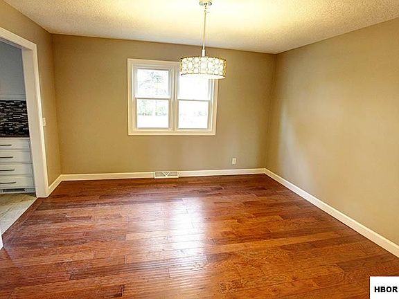 4th image of 170 Church Hill Dr