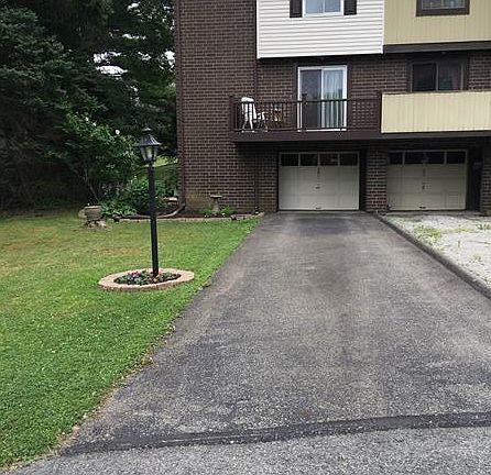 2nd image of 201 N Shenandoah Dr