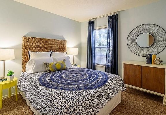 2nd image of 118 La Mancha Dr APT H