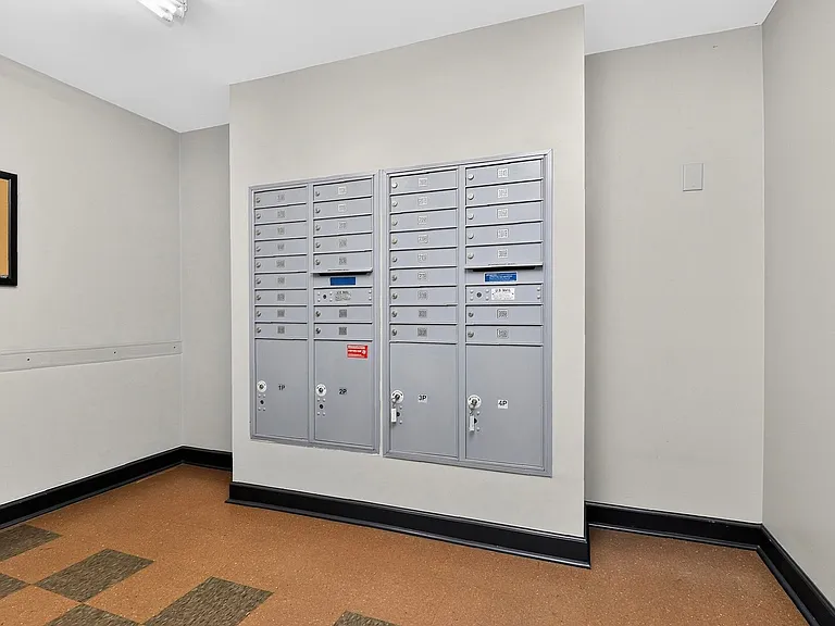 1829 Kenilworth Ave #B-209 — Photo 15