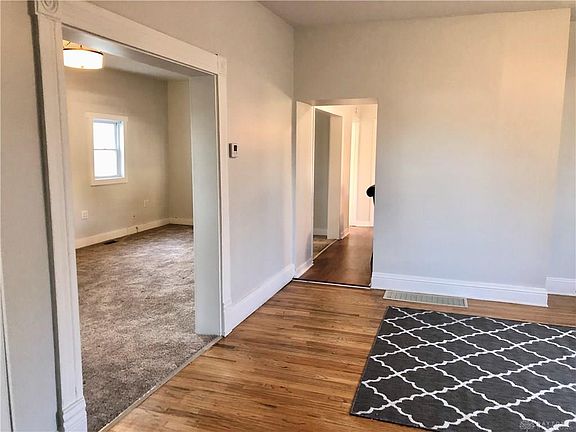 5th image of 430 Washington Ave