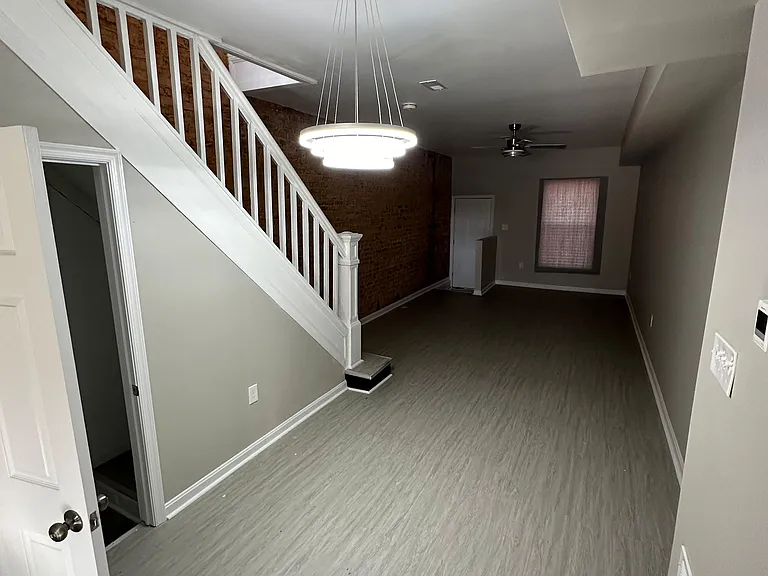 827 N Milton Ave — Photo 4
