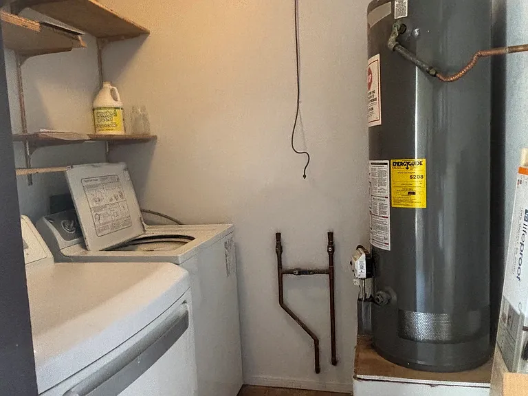 Washer/dryer off patio