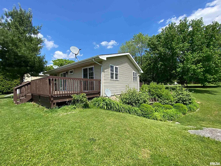 6525 N Kramm Rd — Photo 9