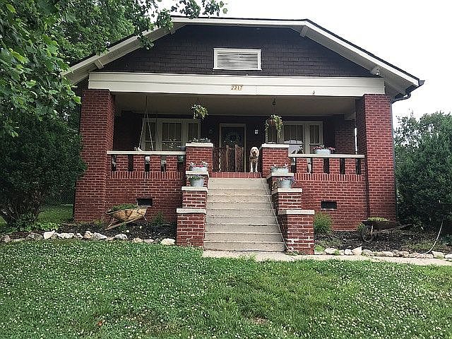 Beautiful Front entrance