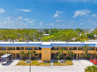 439 S Paula Dr S #106, Dunedin, FL 34698