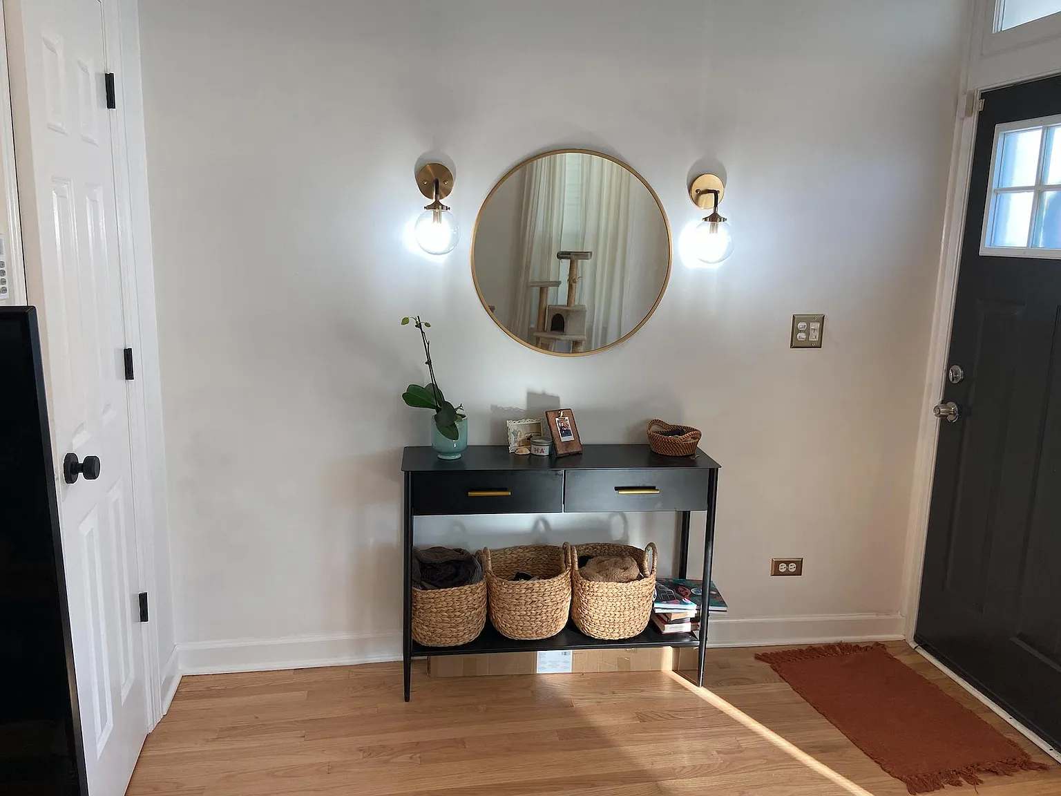 2 bed, 1200 sqft, $3,400 — Photo 2