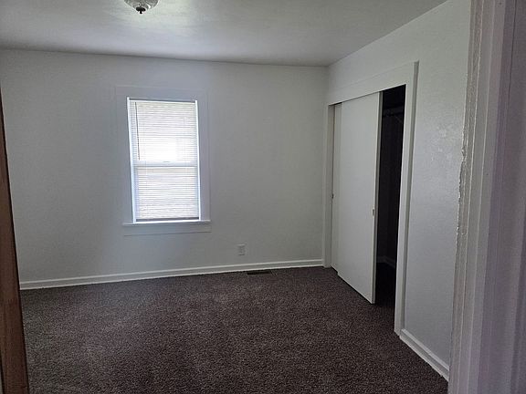 3rd image of 1414 E Highland Ave