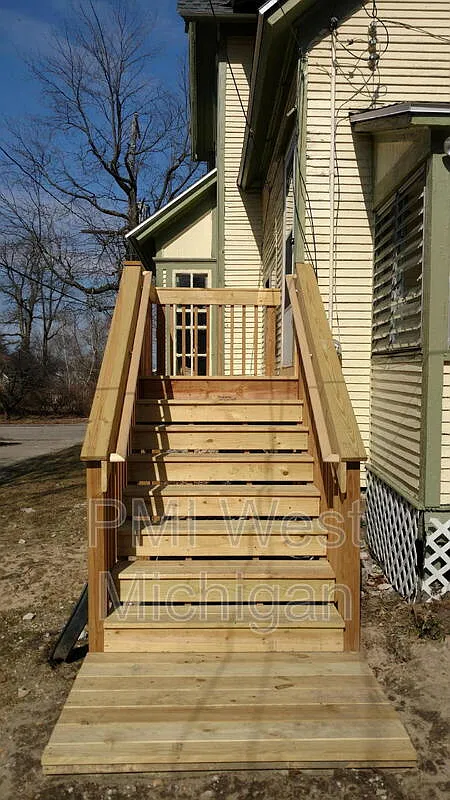2 bed, 1.0 bath, 875 sqft, $925 — Photo 2