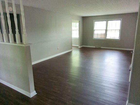 3rd image of 2517 Thoroughbred Dr