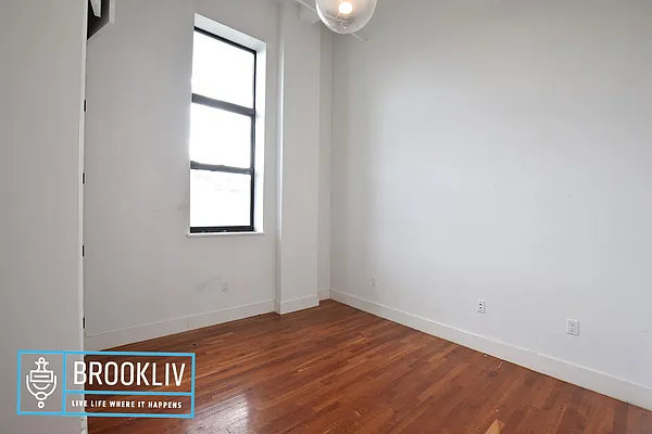 Rented by null | media 27