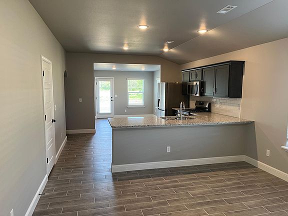 2nd image of 2110 Bluestem Dr